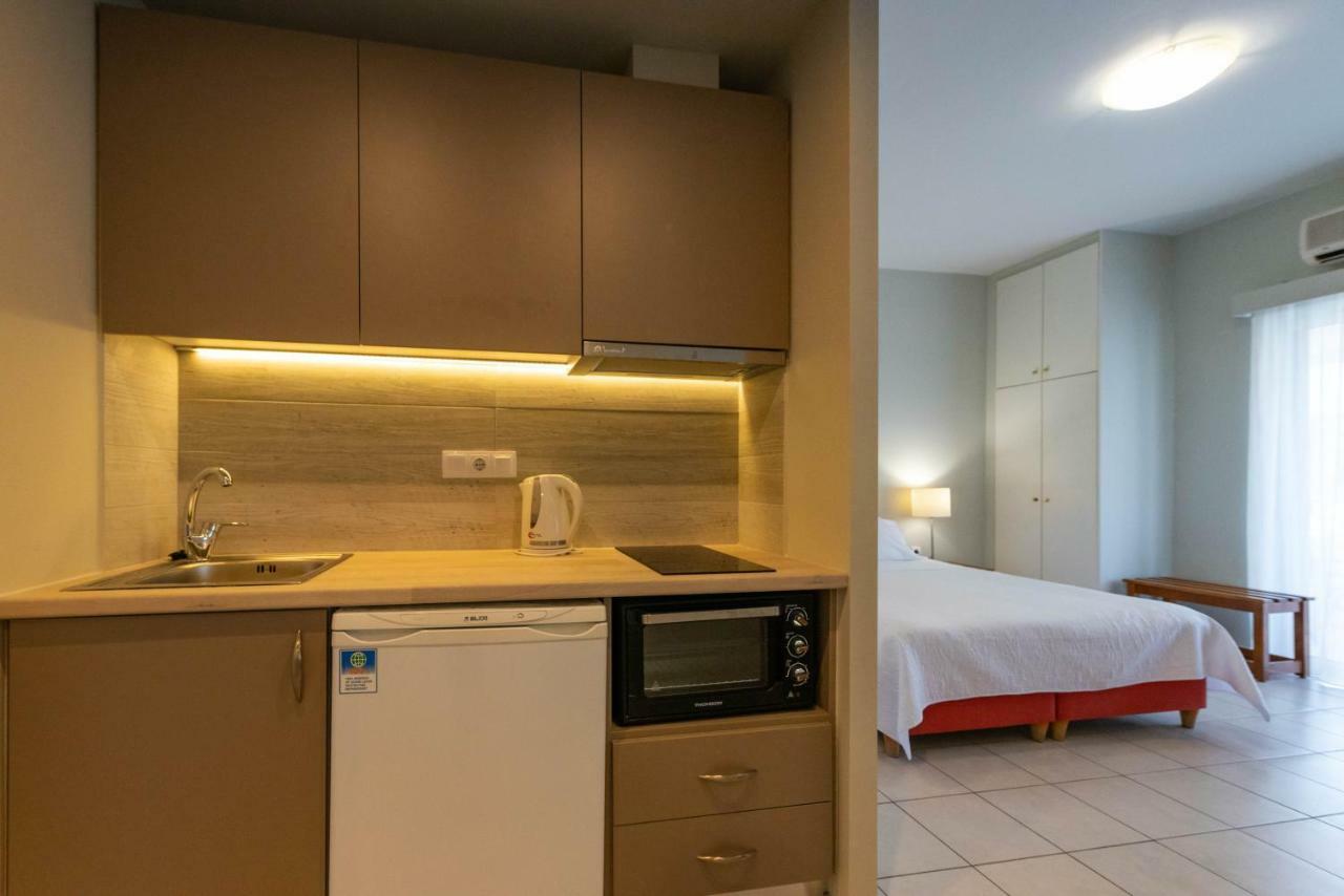 Theoxenia Hotel Apartments Chrani Luaran gambar